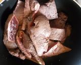 Foto del paso 4 de la receta: Hígado de vacuno cocido en vino