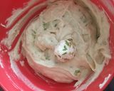 A picture of step 6 of Walnut paneer stuffed Dahi Vada.