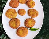 A picture of step 4 of Pumpkin Flower Chops.