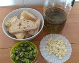 Foto del paso 1 de la receta: Sopa de ajo con espárragos