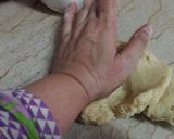 A picture of step 5 of Spicy garlic swirls bread.