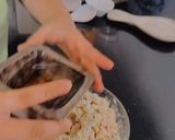 A picture of step 3 of Besan toast/sandwitch.