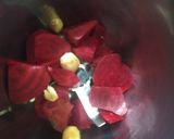 A picture of step 2 of Beetroot Ginger Juice.