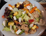 Foto del paso 7 de la receta: Melocotón 🍑 y frambuesa en ensalada 🥗