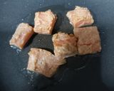 Foto langkah ke 2 dari resep Ikan Salmon Masak Tomat.