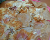 Foto del paso 4 de la receta: Huevo con tortilla frita, jamón y cebolla 😋😋