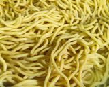 Foto langkah ke 3 dari resep Mie goreng basah.