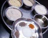 चटपटी मठरी (Chatpati mathri recipe in Hindi) रेसिपी चरण 1 फोटो