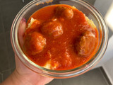 Almôndegas com molho de tomate
