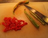 Foto del paso 2 de la receta: Paquetes envueltos y ensalada match ball
