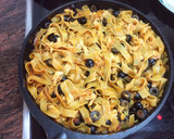 Foto del paso 4 de la receta: Tallarines con pollo y parmesano