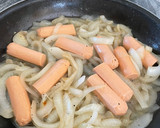 Foto del paso 3 de la receta: Salchichas veggies encebolladas
