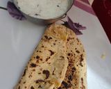 A picture of step 8 of Aloo paratha.