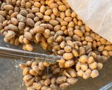 A picture of step 9 of Homemade Natto.