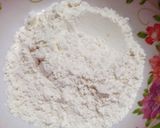Hình bước làm 1 của món Bánh chả Hải Dương