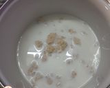 A picture of step 1 of Strawberry Broken wheat Pudding.