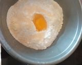 Foto langkah ke 1 dari resep Donat maizena.