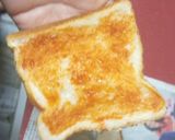 A picture of step 3 of Suji bread pizza.