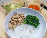 Foto langkah ke 7 dari resep Kwetiau ayam siram.