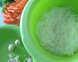 Foto langkah ke 2 dari resep Bihun Goreng Sayuran.