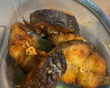 Gambar langkah 1 resipi Ikan sembilang goreng berlada.
