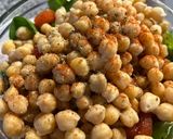 Foto del paso 3 de la receta: Ensalada de espinaca, tomate y garbanzos!