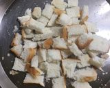 A picture of step 2 of Pan Paneer Pizza.