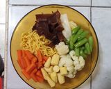 Foto langkah ke 2 dari resep Mie Siram Kari Ayam.