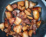 A picture of step 3 of Wet fried pork.