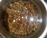 ચણાચાટ વીથ ખાખરા (Chana Chaat With Khakhra Recipe In Gujarati) રેસીપી સ્ટેપ1ફોટો