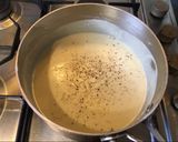 A picture of step 5 of White Sauce (béchamel sauce).