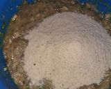 Foto del paso 5 de la receta: Mostachol con albóndigas de pollo en salsa española al disco