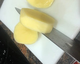 Foto del paso 6 de la receta: Rape en salsa con gambones y patata panadera