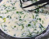 Foto del paso 2 de la receta: Moñitas con salsa bechamel de perejil y huevo