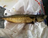 A picture of step 1 of Smoked mackerel salad.