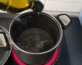 Foto del paso 1 de la receta Pasta tricolor a la carbonara con salchichas a mi manera