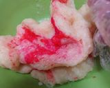 Foto langkah ke 3 dari resep Getuk Singkong Merah Putih.
