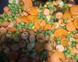 Curry-s zöldséges virslis tarhonya zabkrémmel /egytálétel/🥕🌽🫛🥦🥘🥘🥘 recept fázis 2 fotója
