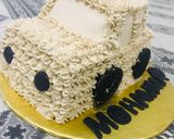A picture of step 6 of Car cake.