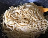 Gambar langkah 5 resipi Spaghetti Tuna.