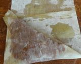 A picture of step 7 of Spicy beef triangles.