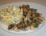 Foto del paso 12 de la receta Champiñones salteados y ensaladilla de judías verdes con maíz