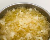 Foto langkah ke 3 dari resep Sup jamur kuping dan kelengkeng.