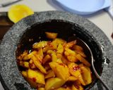 Foto langkah ke 4 dari resep Rucuh/ sambel mangga.