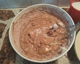 Foto del paso 5 de la receta: Torta de chocolate rellena de doble cremas