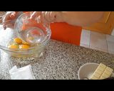Foto del paso 2 de la receta Magdalenas con Nata y Chocolate