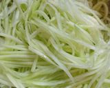 Hình bước làm 1 của món Canh bầu, rau dền nấu tôm