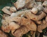 Foto del paso 3 de la receta: Pollo con espinaca 🍃