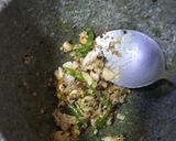 รูปขั้นตอนการทำที่ 1 ของ หมูสามชั้นผัดพริกขี้หนู