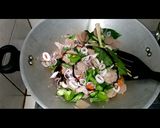 Foto langkah ke 5 dari resep Cumi-cumi Cabai Hijau 😍.